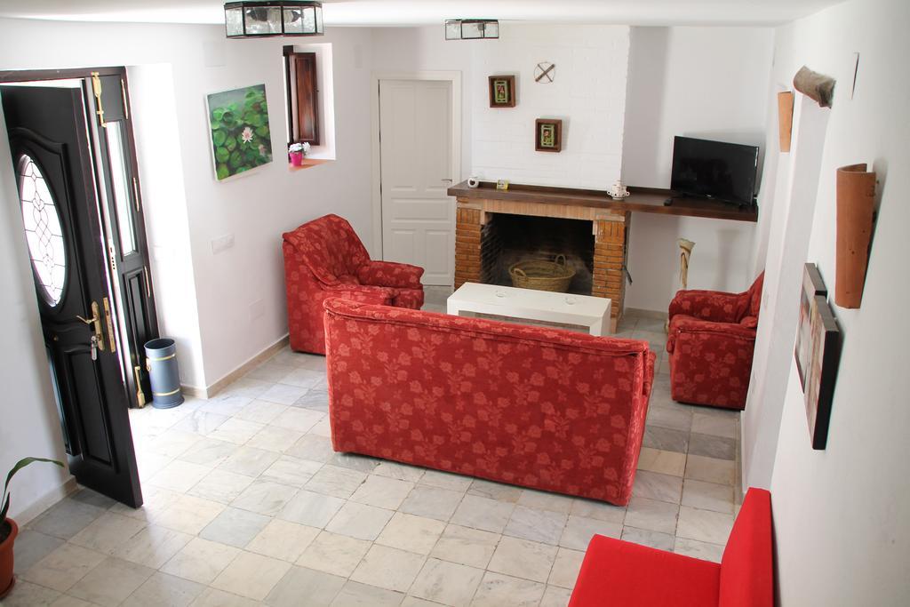 Hostal La Fuente De El Nacimiento Benamahoma Exterior foto