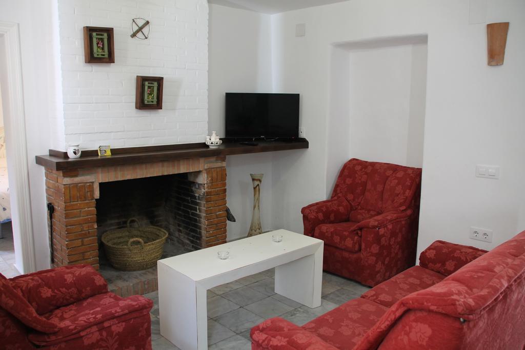 Hostal La Fuente De El Nacimiento Benamahoma Exterior foto